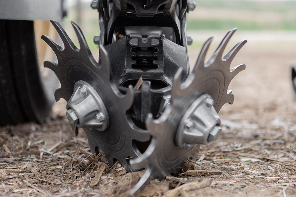 Precision Planting Reveal sávtisztító